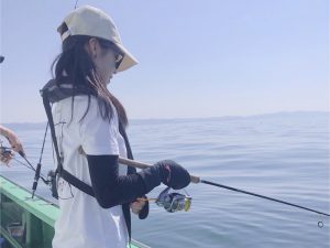 日焼け 熱中症対策 真夏の女性向け釣りファッションはこれ 関西釣りガール編 Func ファンク 釣りガール 女性アングラーのための釣り コミュニティ