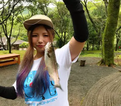 家族みんなで楽しめる♪釣り堀でニジマス釣りのすすめ✨ | FUNC